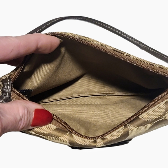 Coach Signature Logo Brown Canvas  Wristlet - Picture 3 of 3